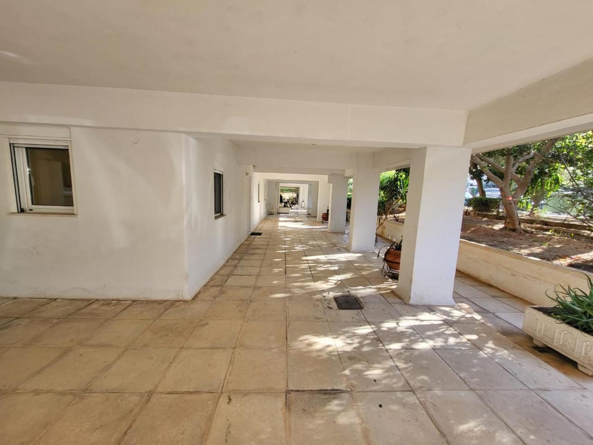 Apartment Near The Center Of Glyfada Atenas Exterior foto