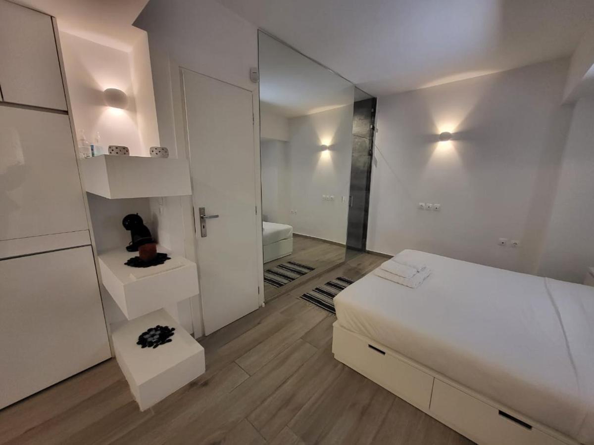 Apartment Near The Center Of Glyfada Atenas Exterior foto